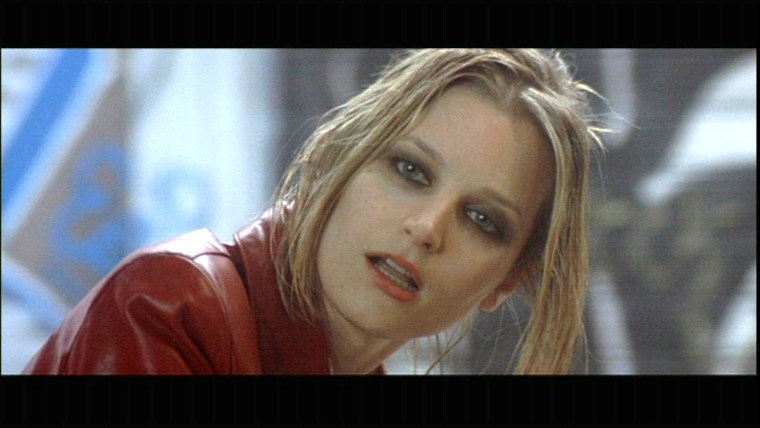 kiss of the dragon Bridget_Fonda_025